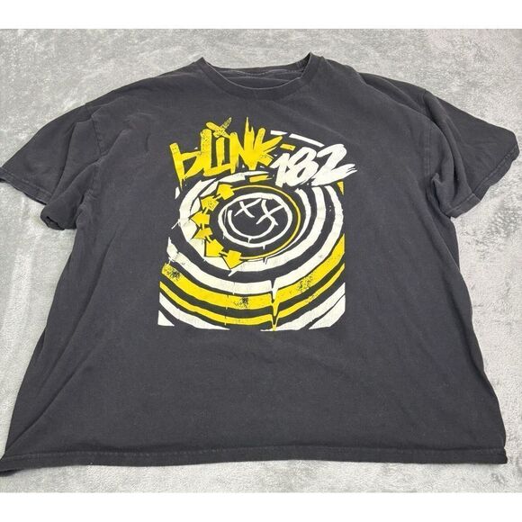 Blink-182 Short Sleeve Band T Shirt Men's Size XL Black - Picture 1 of 10